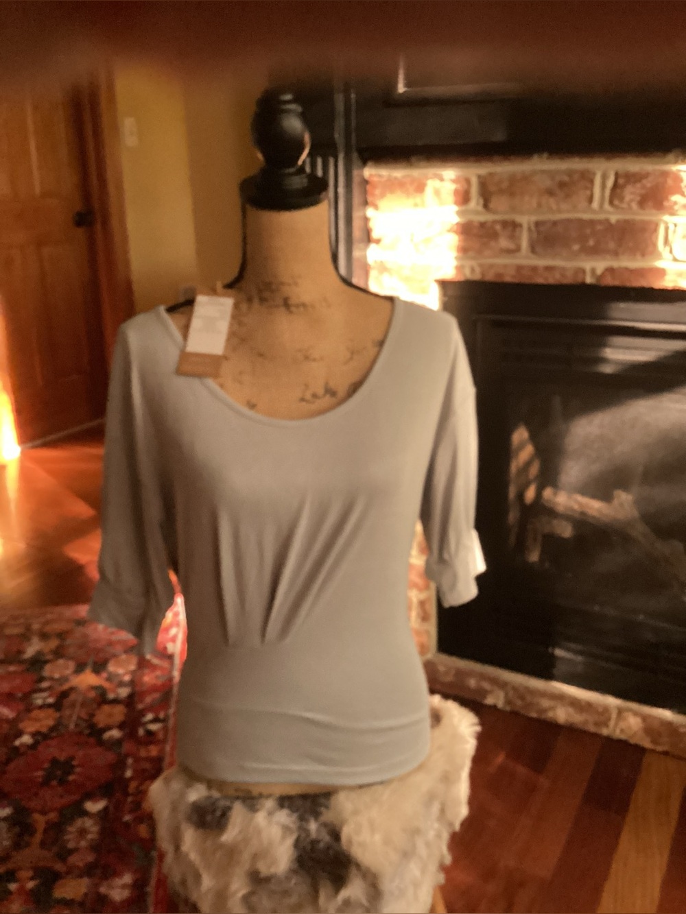 OGL TUCKED TEE WITH BANDED SLEEVES NWT